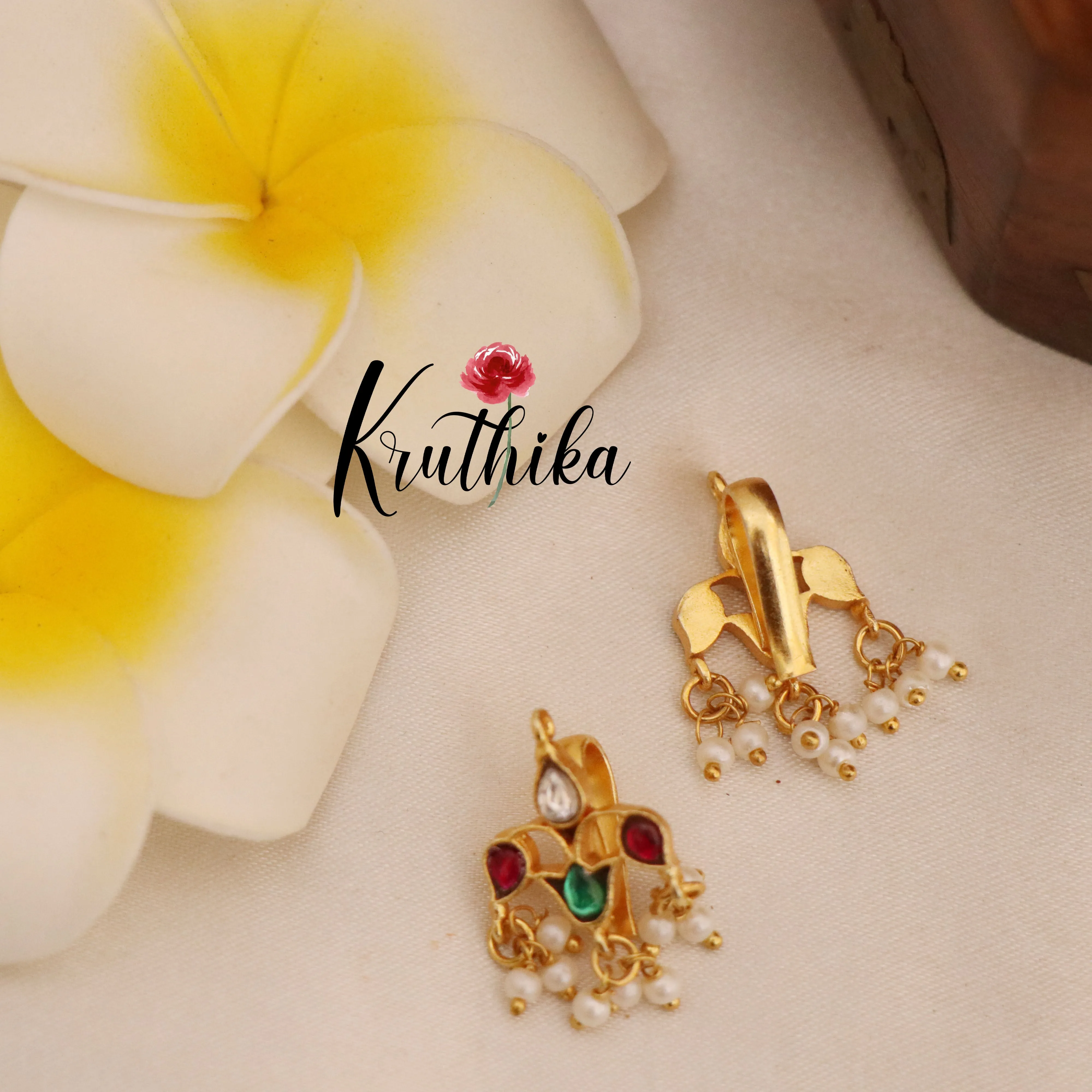 Beautiful Jadau Earcuffs | upper earrings | Bugadi Earrings E433